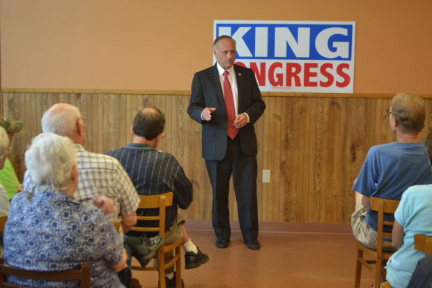 King speaks at town hall meeting